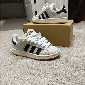 Adidas Women’s Sneakers - White and Black with Gum Sole